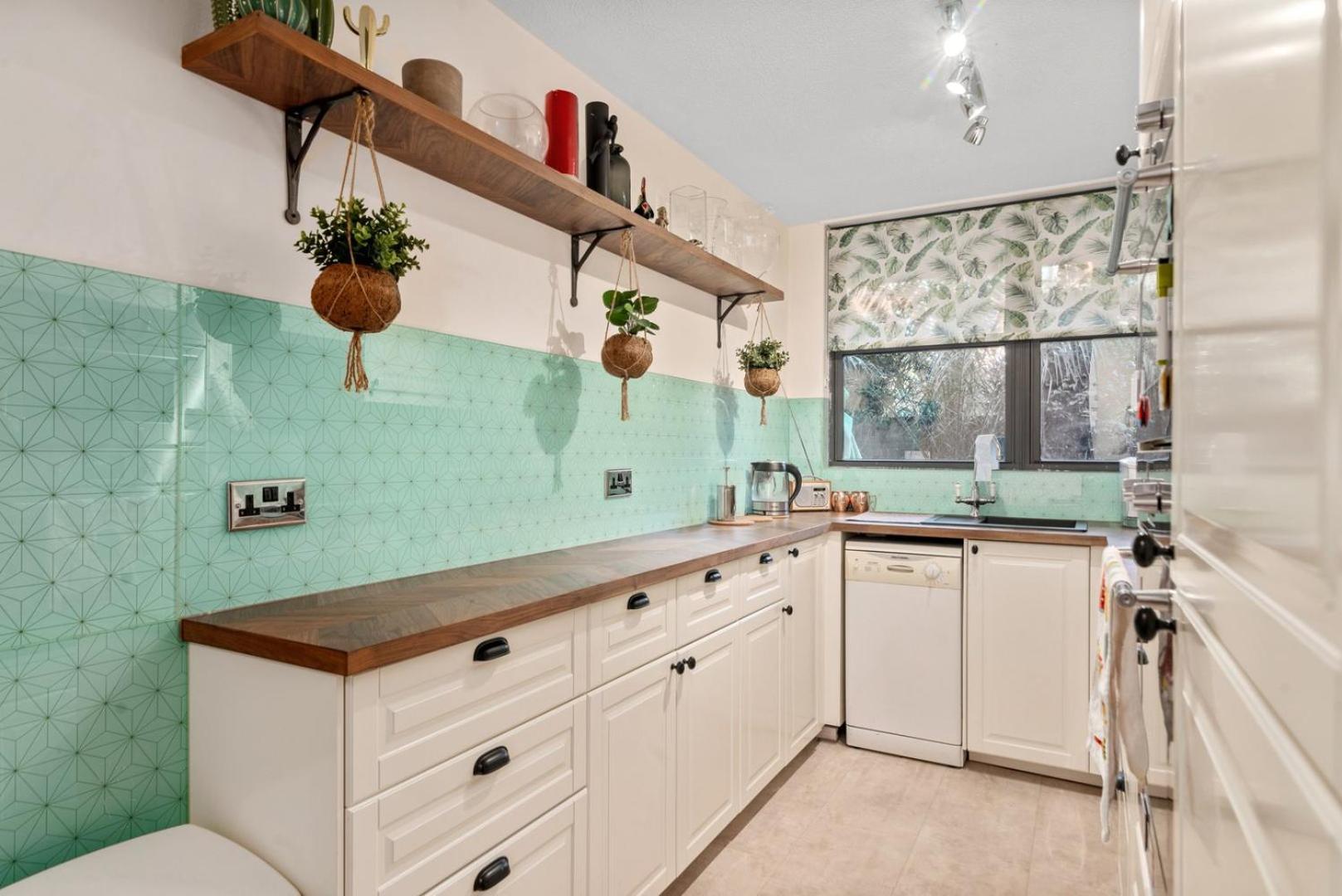 런던 Guestready - Beautiful 2Br Townhouse W Garden 빌라 외부 사진